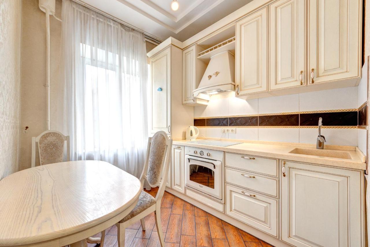 Apartments With 3 Rooms Near Palace Ukraine Κίεβο Εξωτερικό φωτογραφία