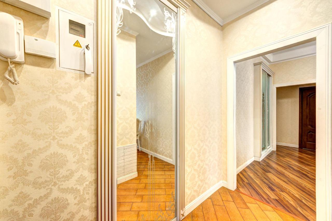Apartments With 3 Rooms Near Palace Ukraine Κίεβο Εξωτερικό φωτογραφία
