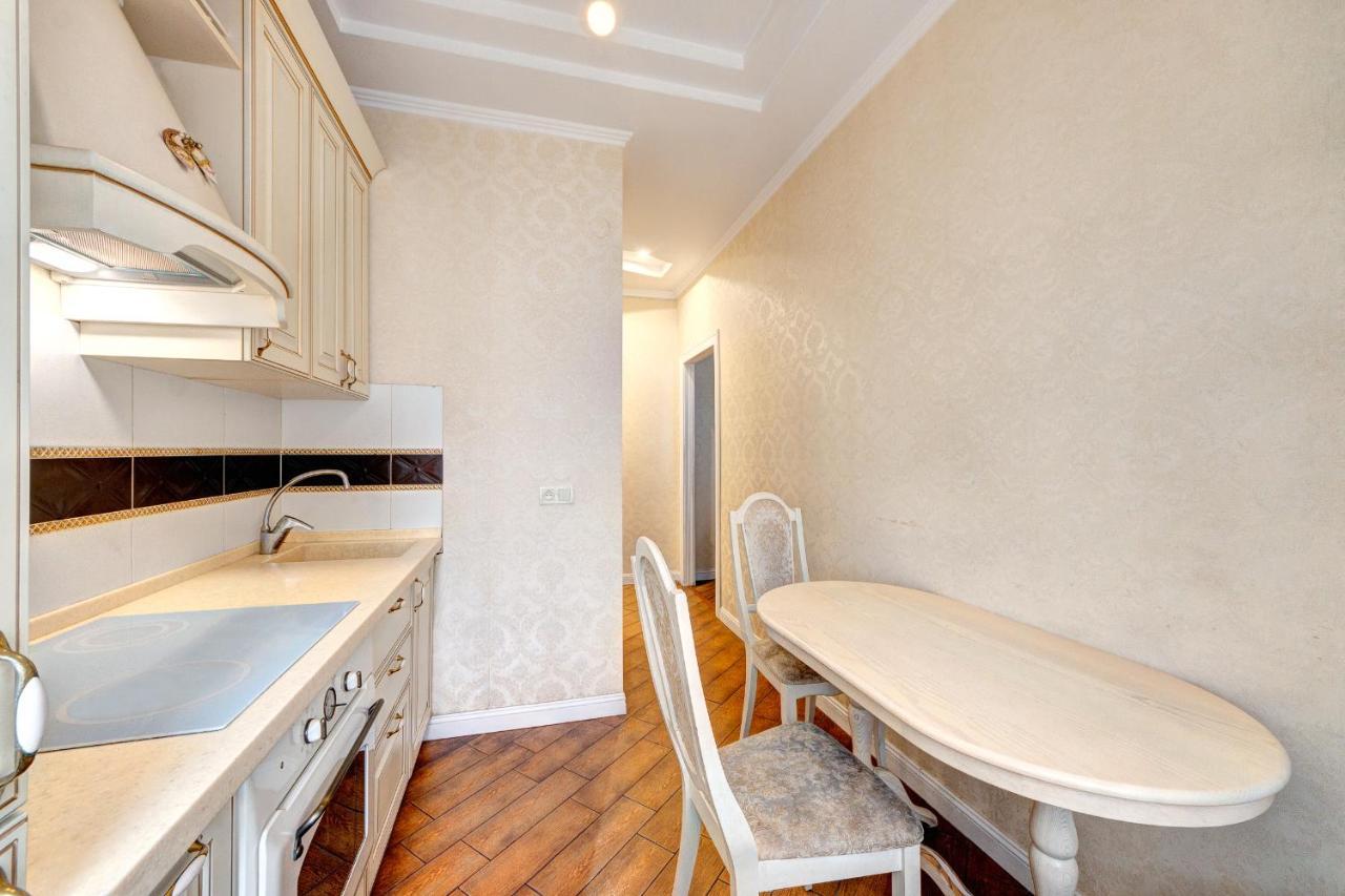 Apartments With 3 Rooms Near Palace Ukraine Κίεβο Εξωτερικό φωτογραφία